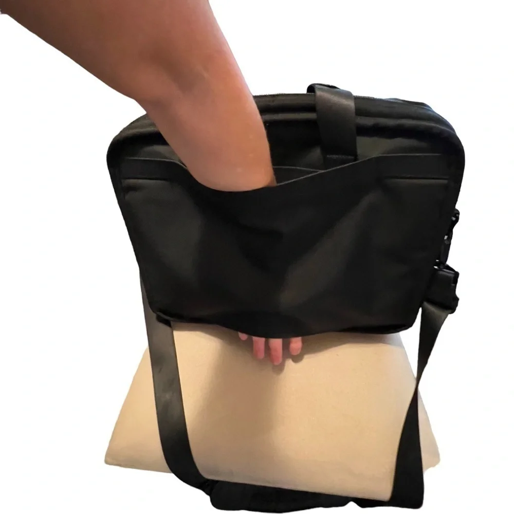 Tumi Travel Canvas Messenger Bag with Travel Slip And Shoulder Strap Laptop